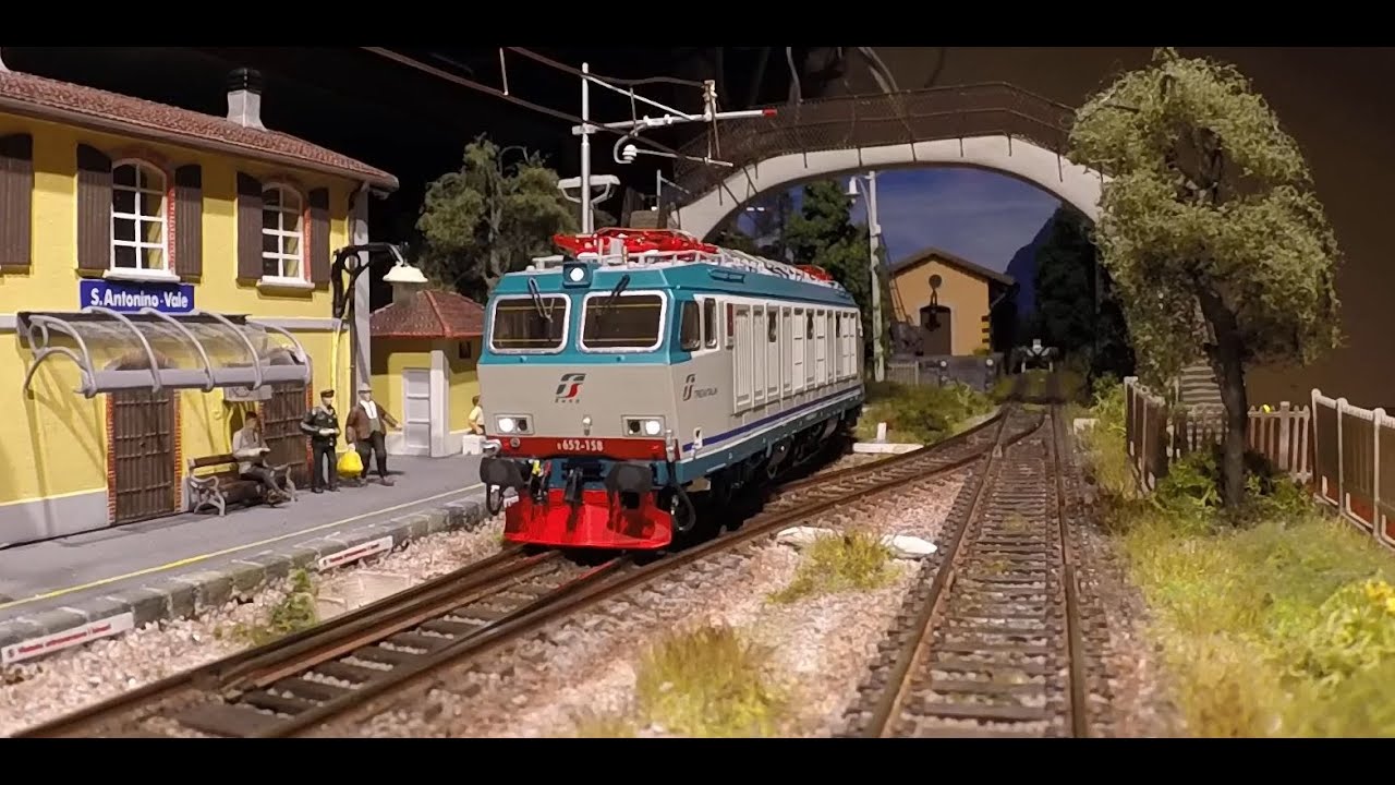 E652.158 ACME Sound - Un treno merci in Valle di Susa ...