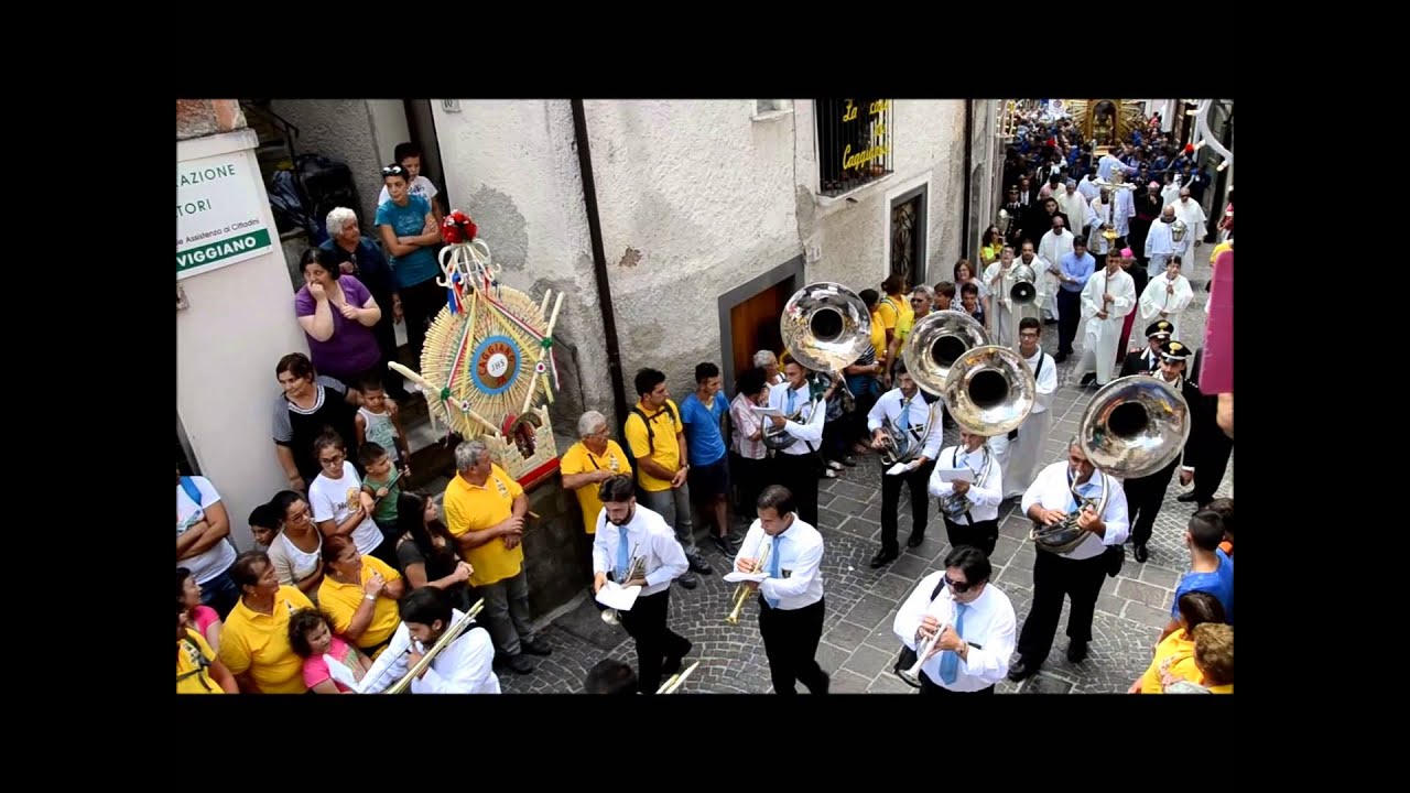 Madonna di Viggiano davanti la casa dei Caggianesi settembre 2015