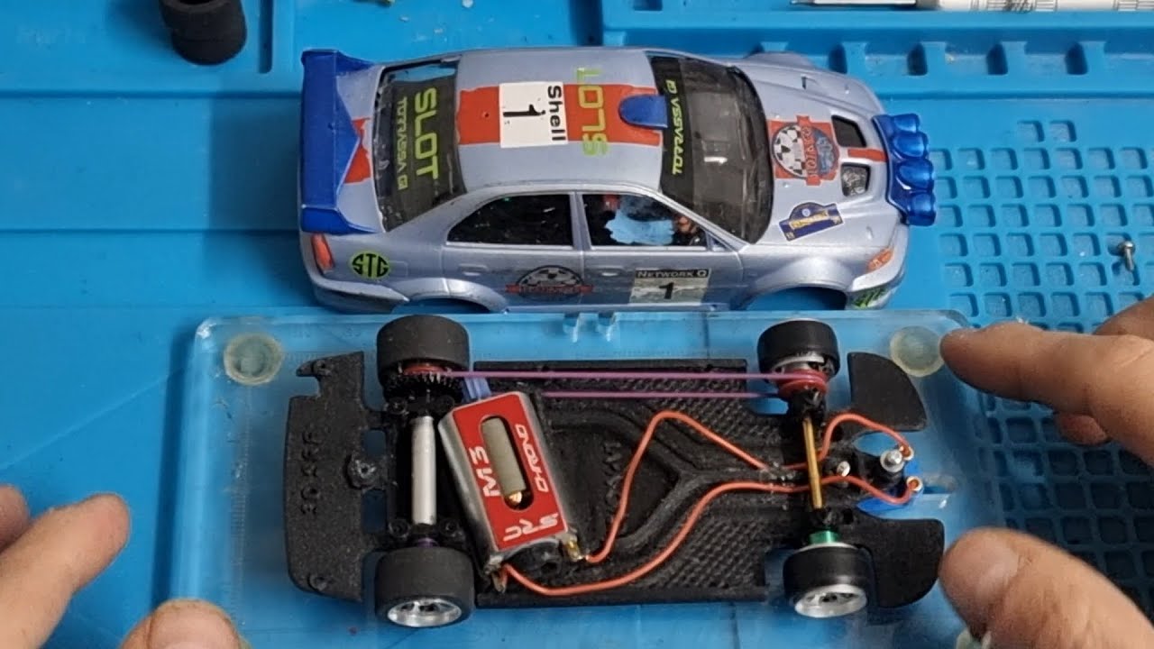 Mitsubishi Evo con chasis BICOMPONENTE de 3D SRP ( montaje )