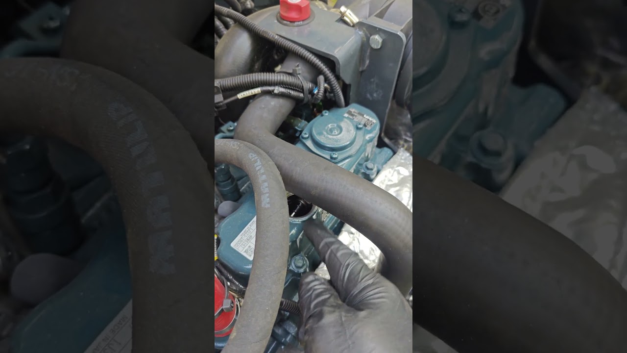 Rippa R13 Excavator First Oil Change Part 2 - Found the oil cap!