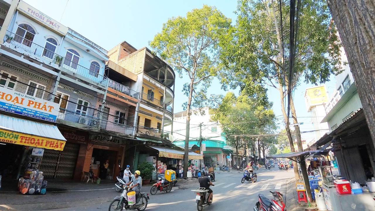 2025 Mội Vòng Trà Vinh & Cafe ca koi