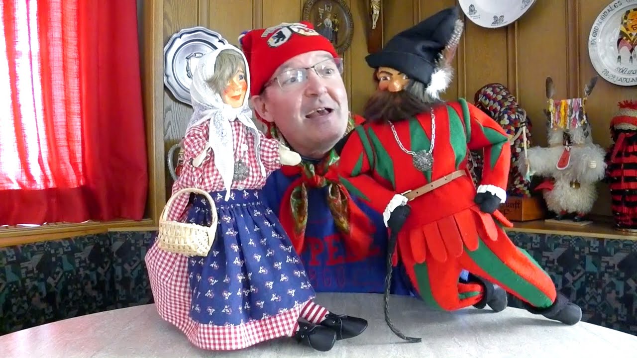 Poppele und Eierwieb als Puppenspiel