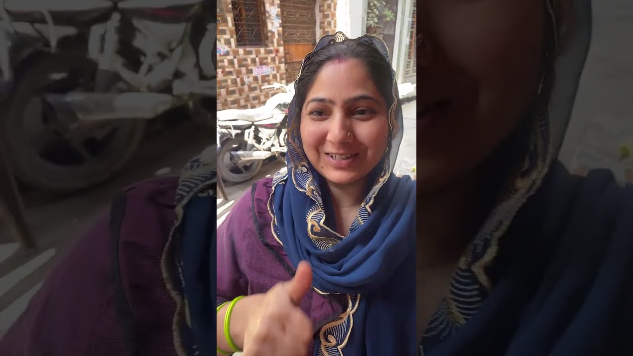 Rajni Rajput is live