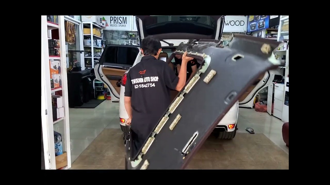 #เปลี่ยนผ้าหลังคารถยนต์ ที่หย่อนคล้อย #รถPorsche #ถาวรออโต้ชอป