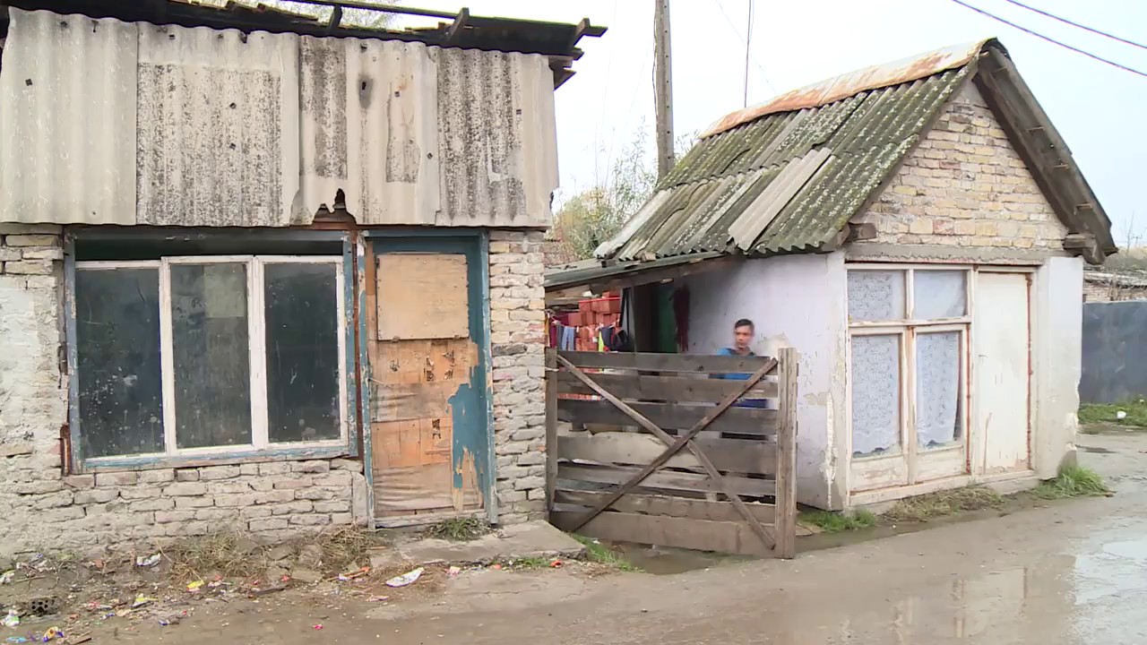 Romi   nepoželjni na Zapadu, nevidljivi u Srbiji