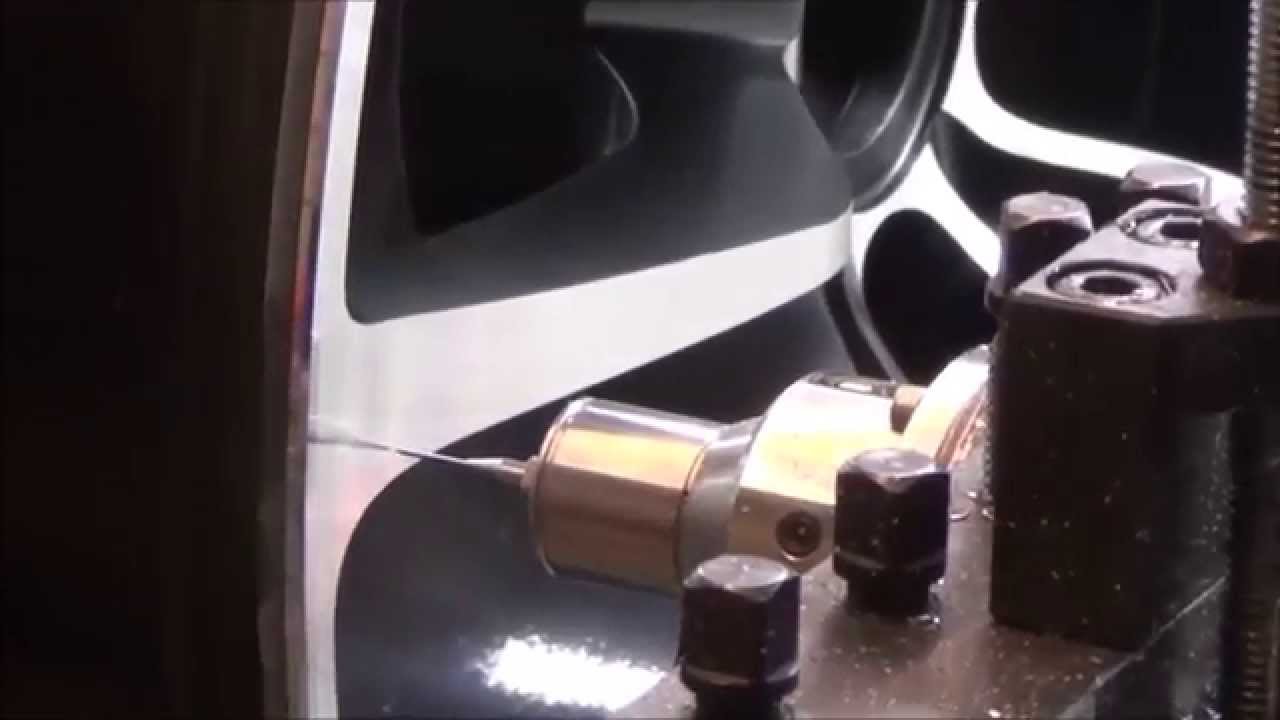 Cnc wielen wheels polijsten Polijsten cnc Karelsenbanden Soest Utrecht Amsterdam