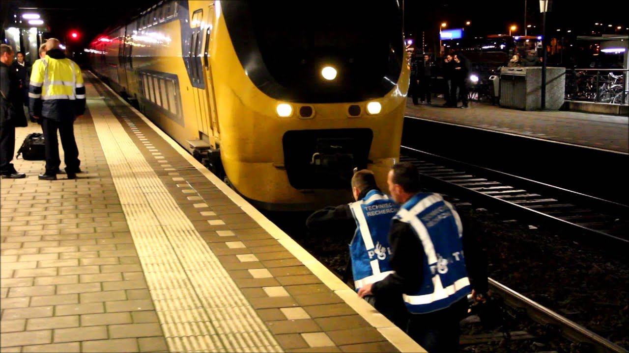 Persoon overleden na botsing met trein 02 12 2012