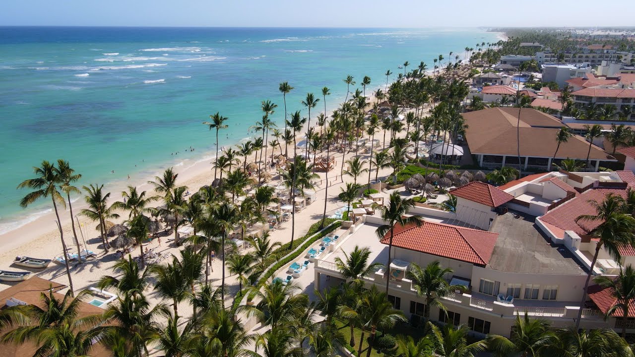 When Your Friends Get Married in Punta Cana - Part One: From Chaos To Paradise | Escovision 007