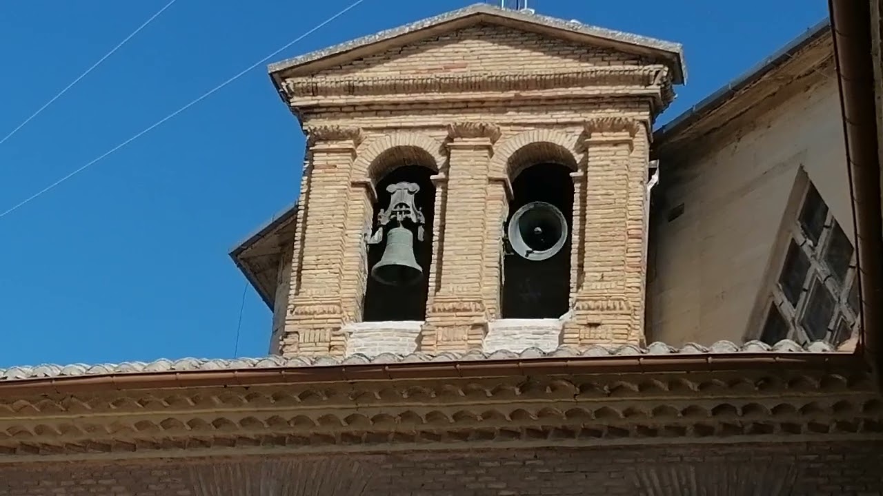 Variación del volteo de campanas de la basílica del Puy