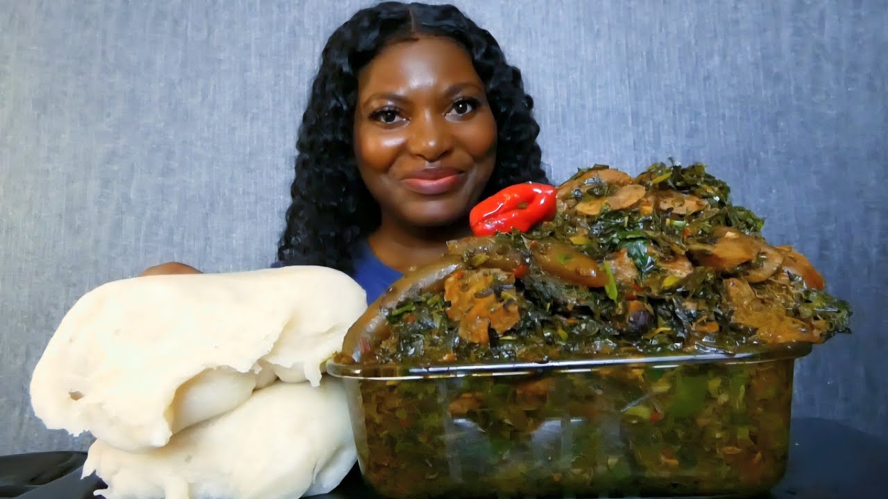 Asmr mukbang edikang lkong/ vegetables soup with fufu 