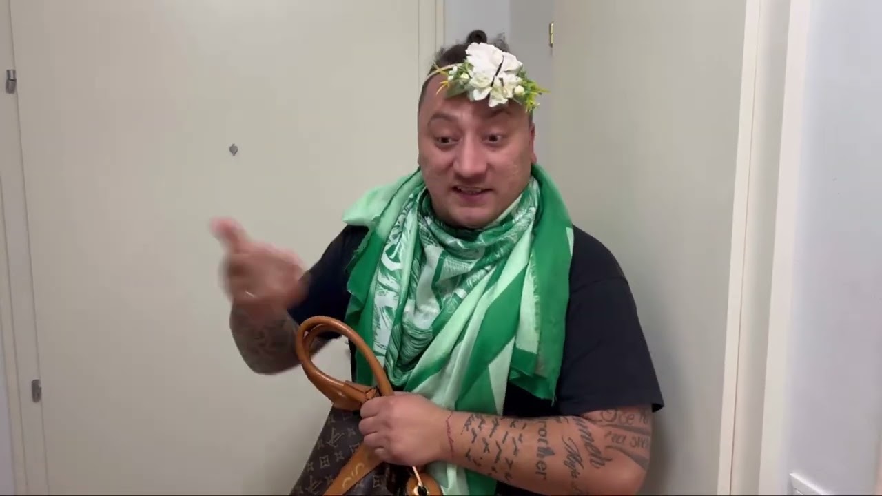 1. Maj nikom veza nikom šema (žena bez problema)