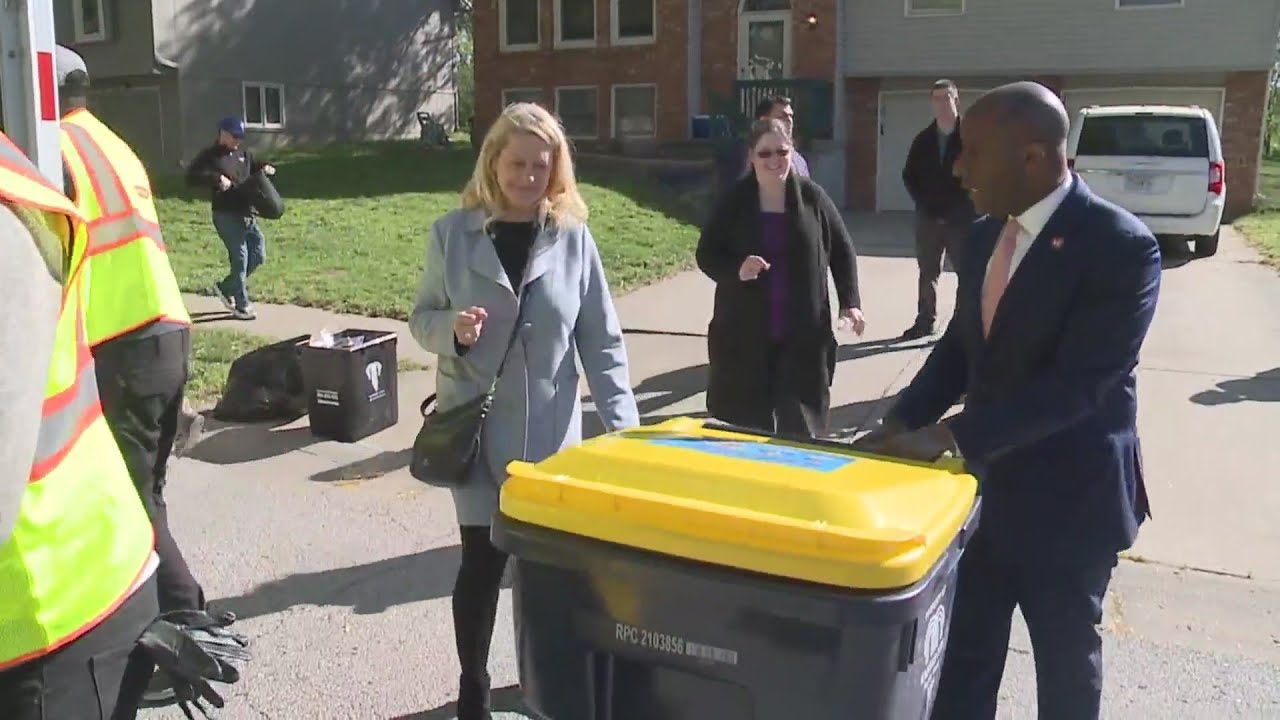 Kansas City begins delivering recycling bins to homeowners