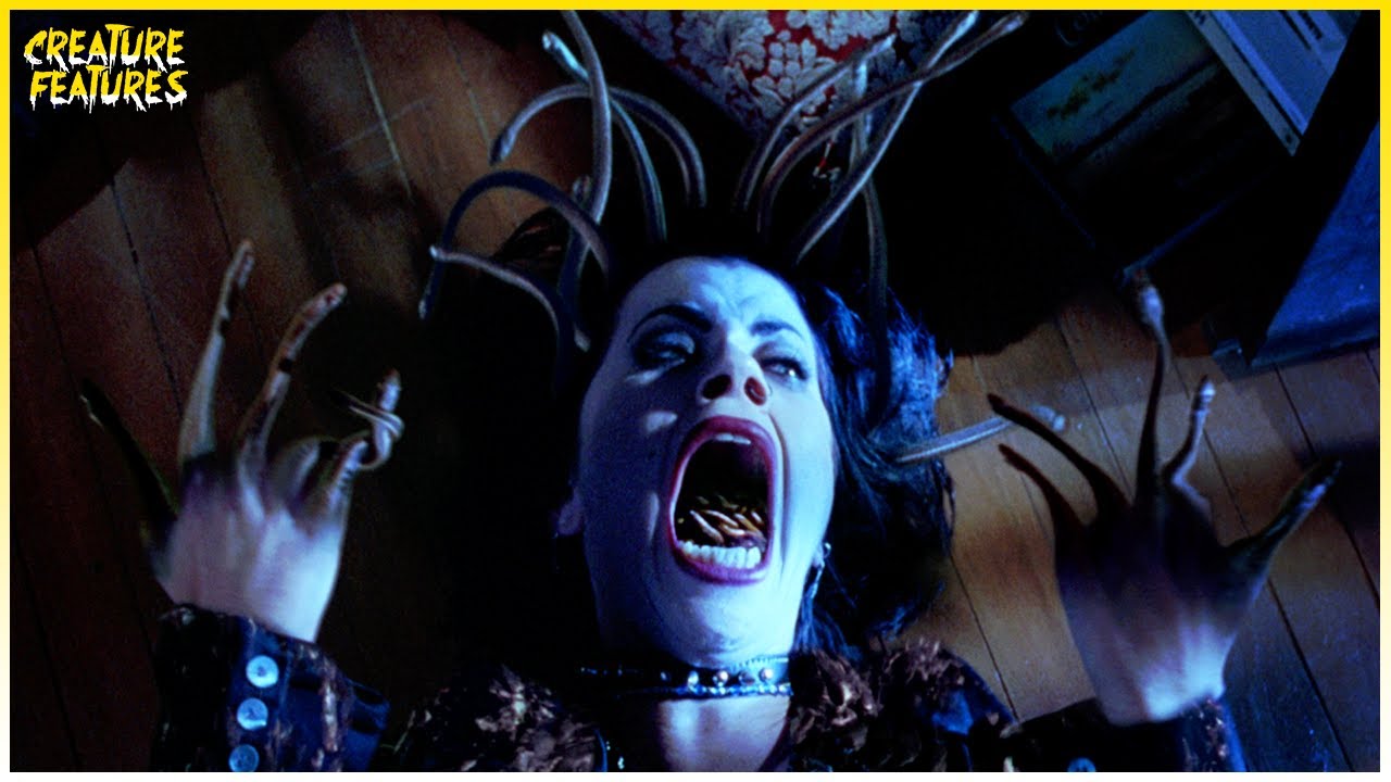 Sarah Invokes The Spirit To Defeat Nancy | The Craft | Creature Features