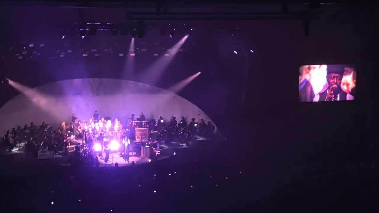 HAEVN - Ever Know w/ Neco Novellas (Live @ AFAS Live) 