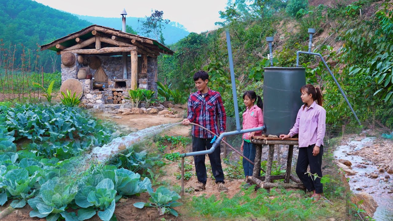 Family Of Three Genius: Invented Non-Electric Water Pump Used Watering Vegetable Garden + Cooking