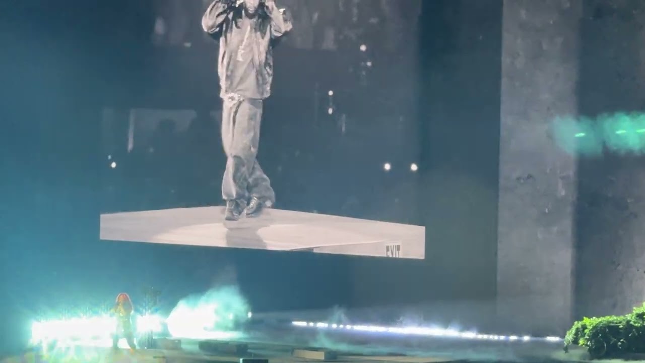 SZA & Kendrick Lamar - 30 for 30 (Live at the Mercedes-Benz Stadium in Atlanta on 04/29/2025)