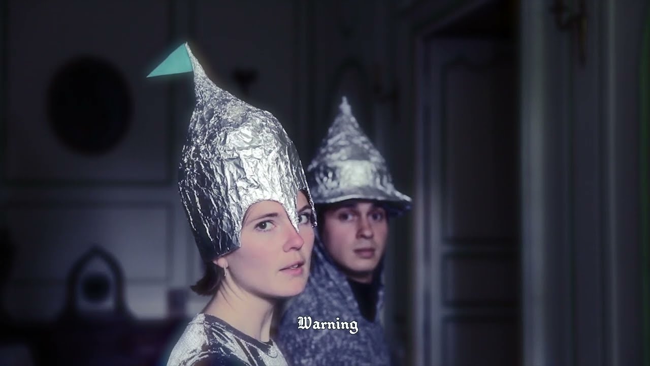 Aluminium - Lova and the eight million dollars (music video)