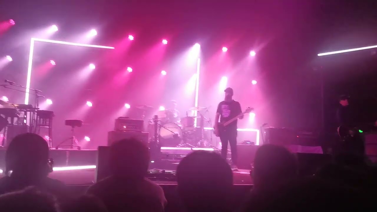 Mogwai - 2 Rights Make 1 Wrong (Live in Beijing, Mar 2025)