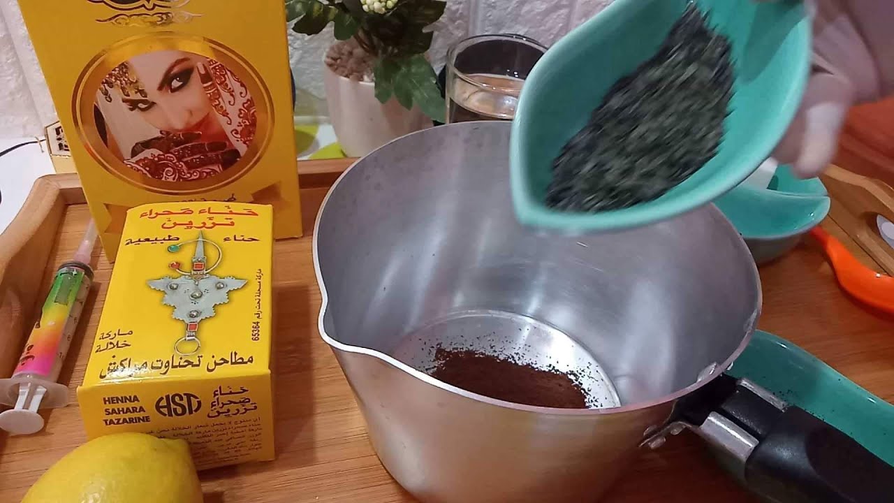 خلطة الحناء للعرائس و للعيد من اسرار النقاشات للحصول على لون غامق بمكونات طبيعية