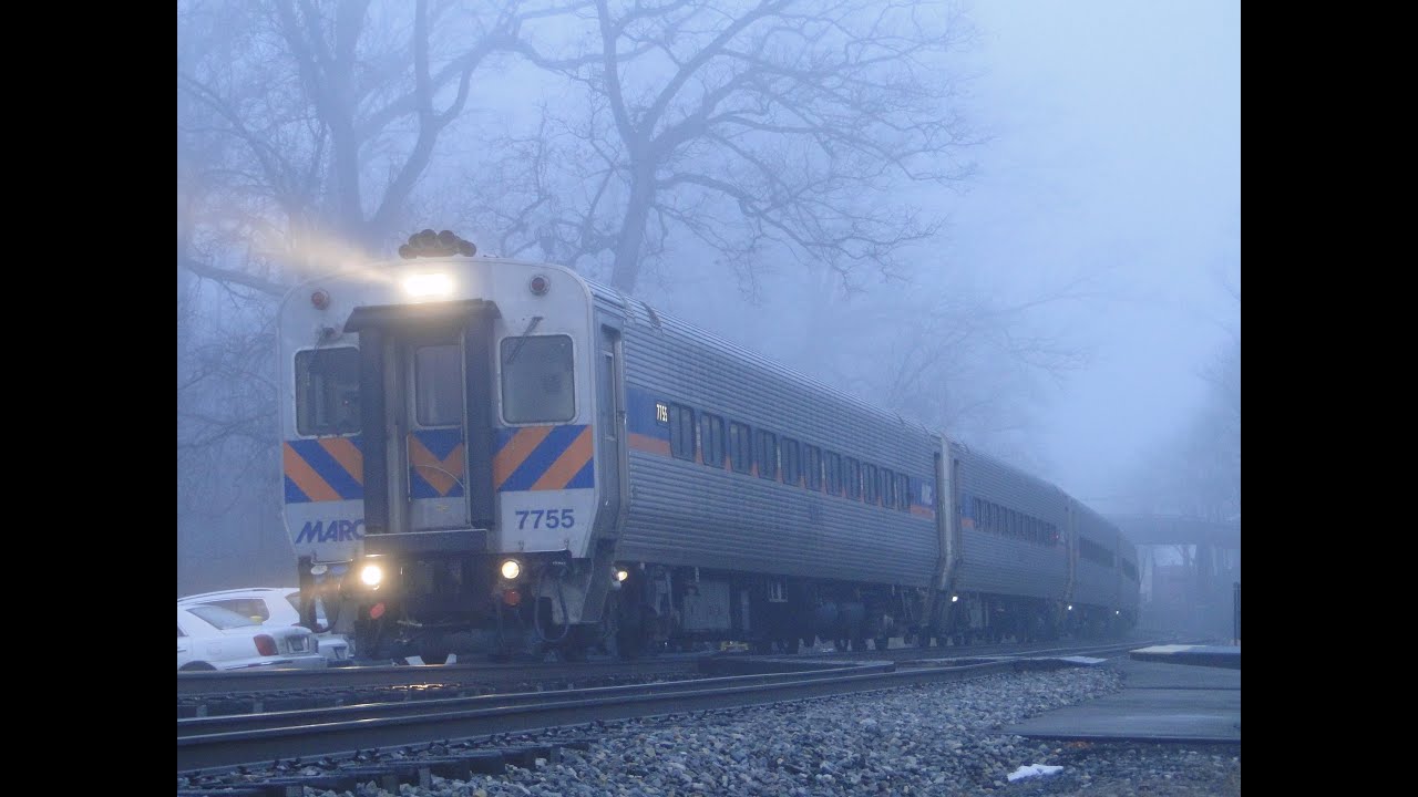 The Morning Rush for MARC Trains at Washington Grove