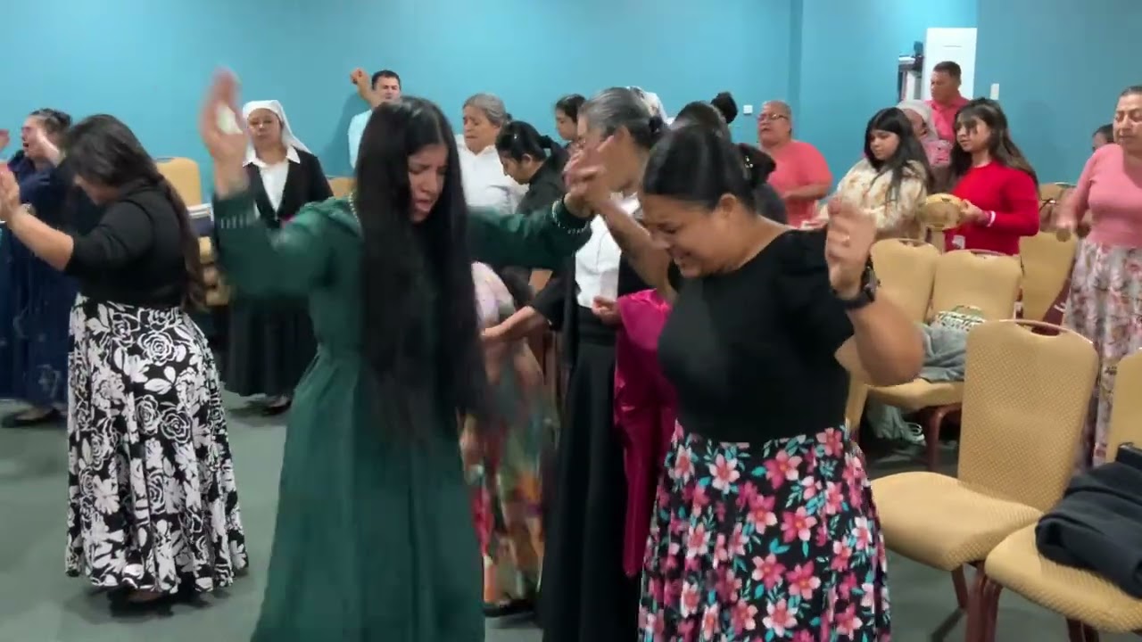 🔥ASI SE ALABA 😱CUANDO EL PODER 🔥DE DIOS DECIENDE FUEGO 🙏PENTECOSTES COROS DE PIDER🔥