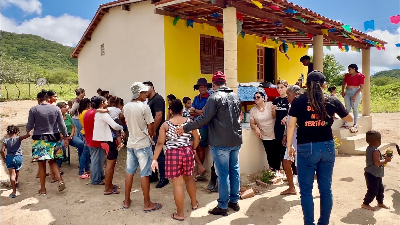 CACHORRO QUENTE A VONTADE, PRA COMUNIDADE SANHARÓ, NA CASA NOVA DE NIELE 