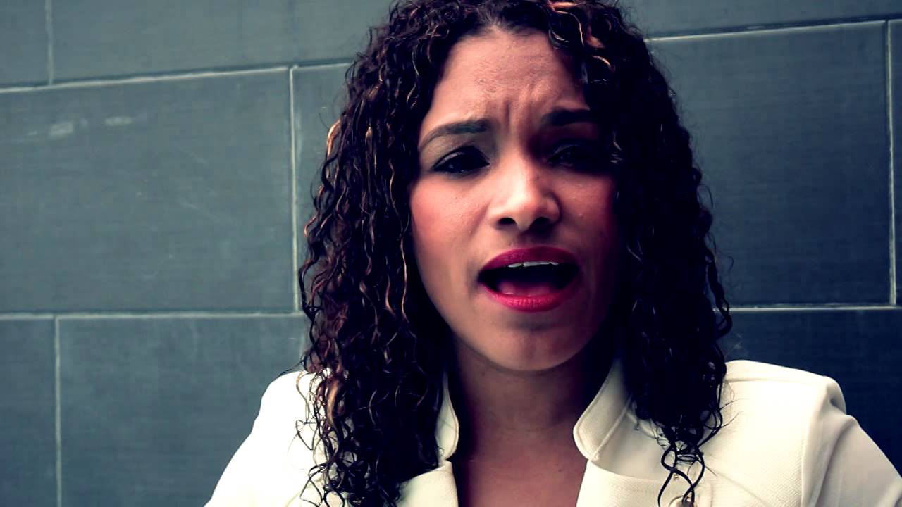 Un milagro en mi Video Oficial (Lucy Hilario)