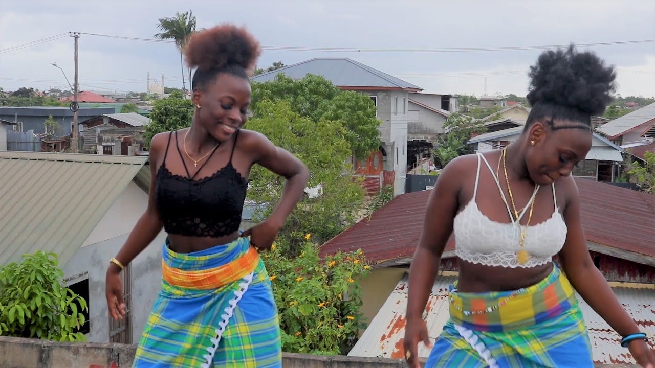 GENTIL - PIKI MUJEEH - CLIP OFFICIEL
