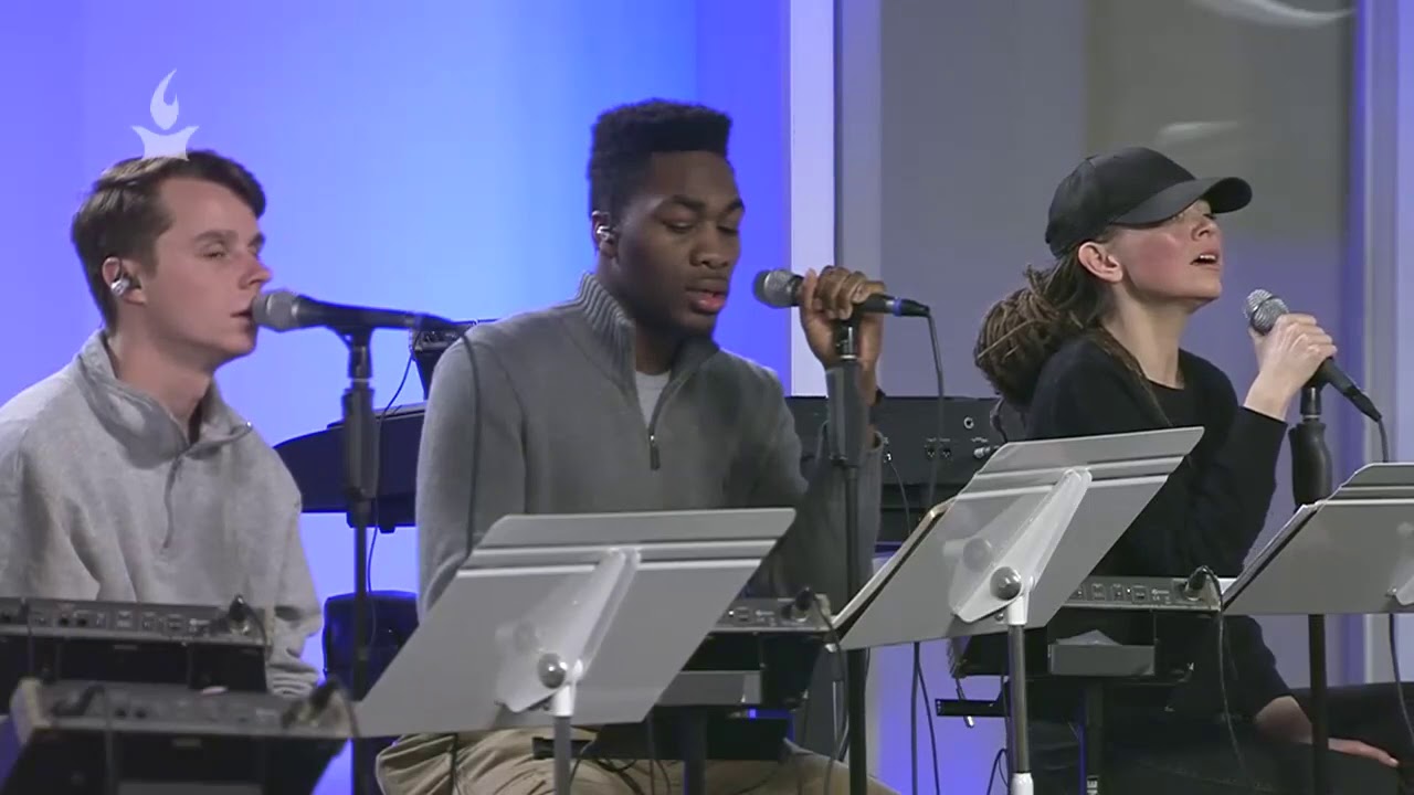 Katie Reed & Misty Edwards - Hear the Voice of My Beloved