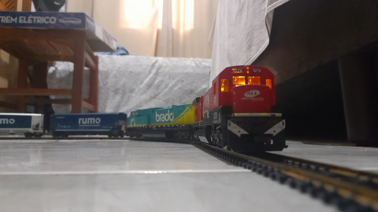 Trens em miniatura Escala HO @trainmania2.0