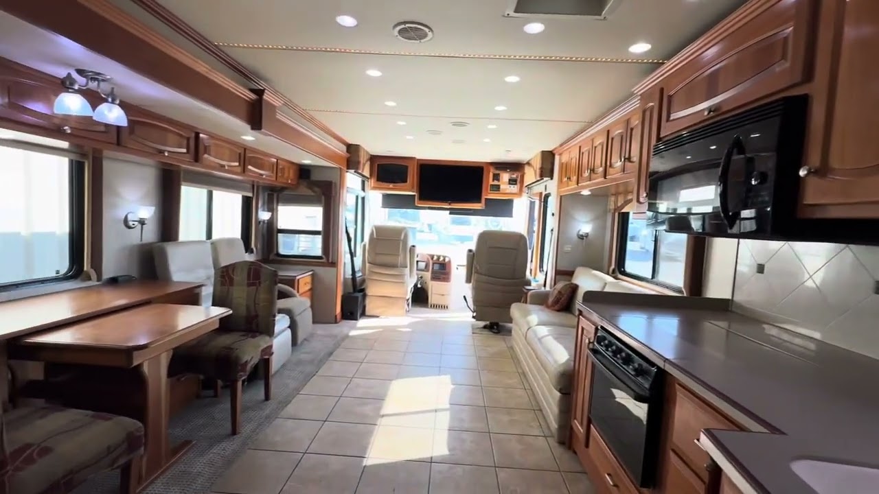 2008 Newmar Dutchstar 4304