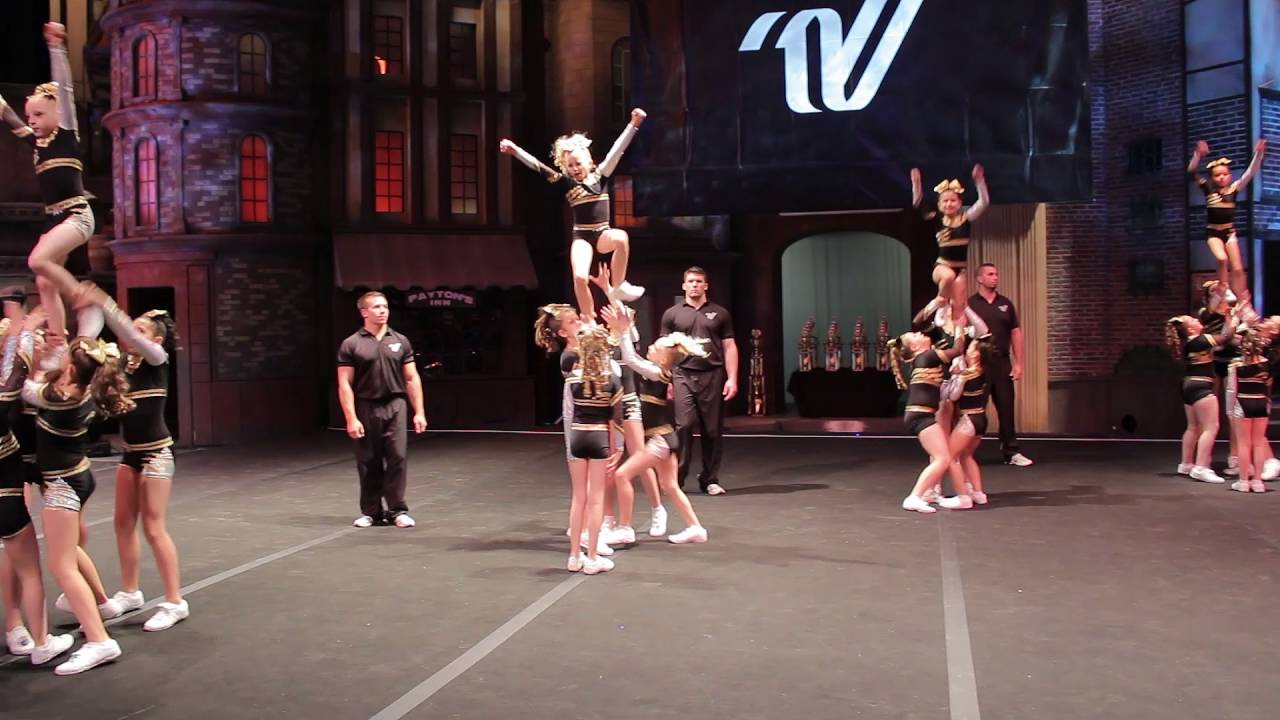 ECC 2016 Monstercheer Peewees im Moviepark