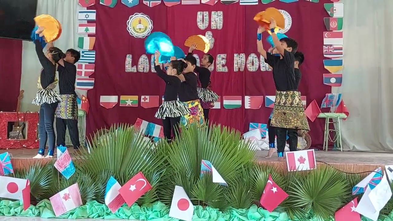 Muslim Fan Dance