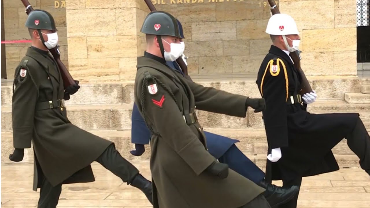 ANITKABİR NÖBET DEĞİŞİMİ