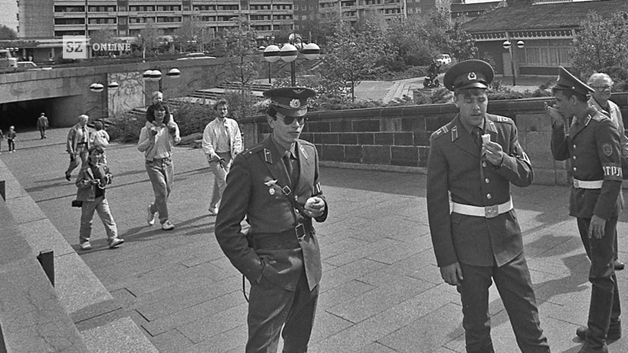 Zeitreise: Fu&szlig;g&auml;ngertunnel am Neust&auml;dter Markt