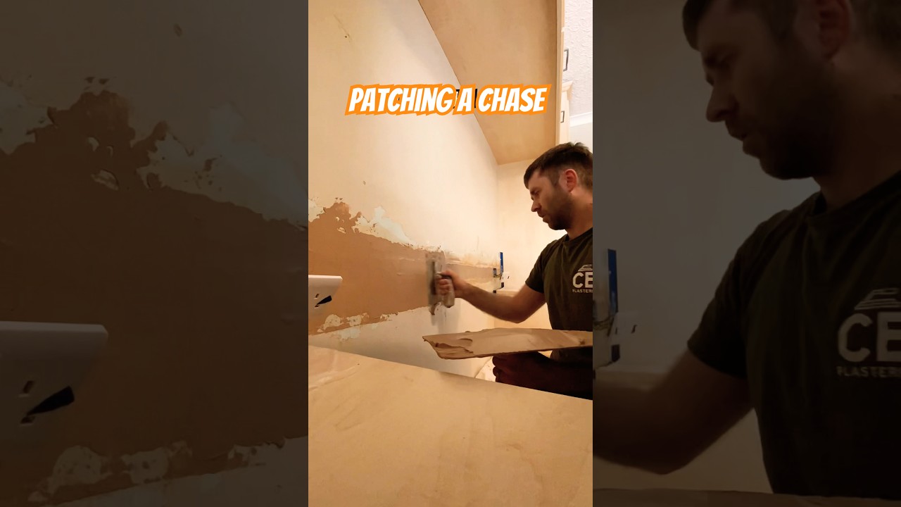 Patching a chase #plasterer #repair #howtoplaster