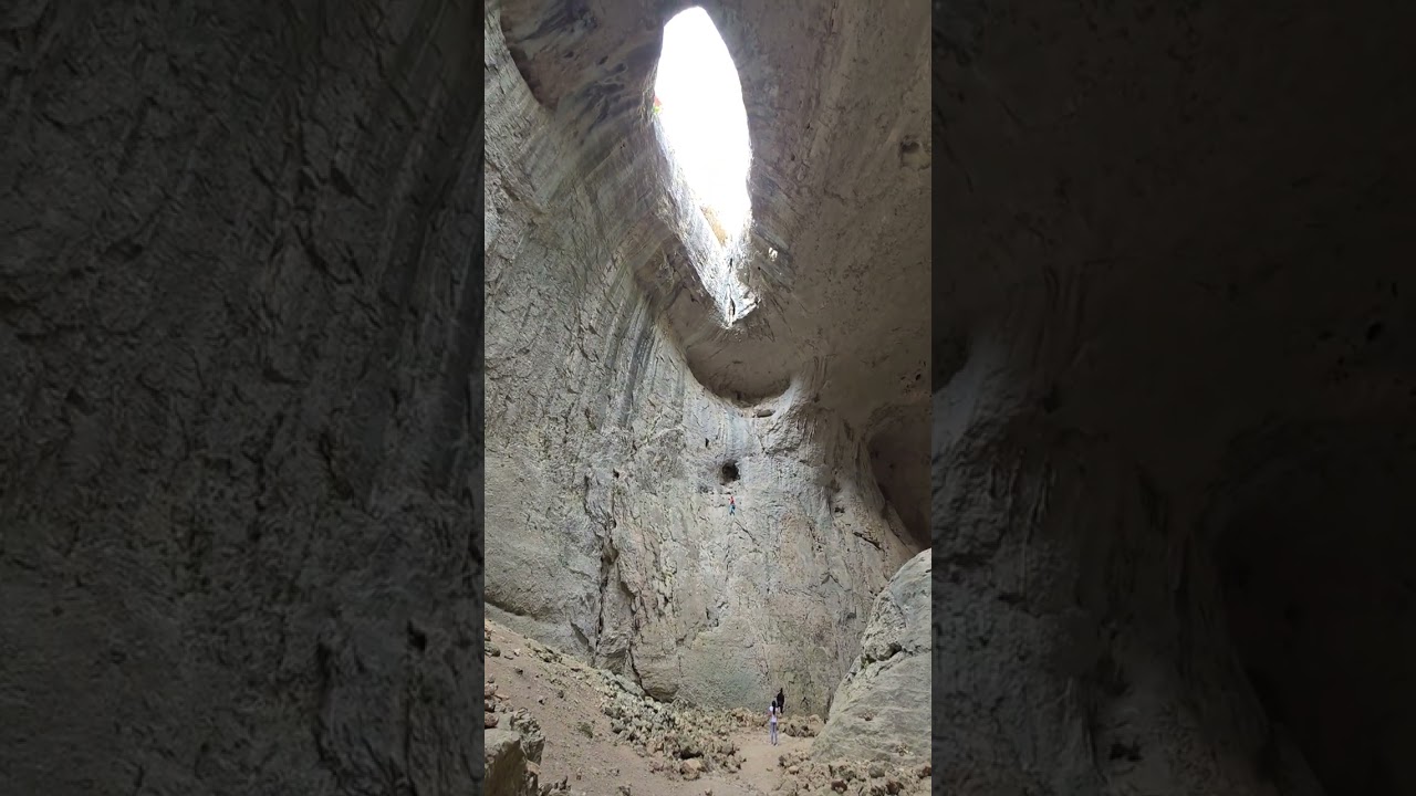 PROHODNA CAVE BULGARIA