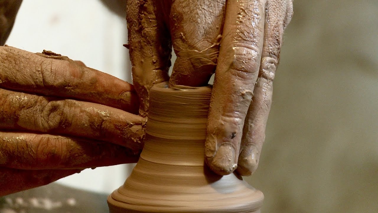 HOW TO MAKE A TEAPOT - The Leach Pottery