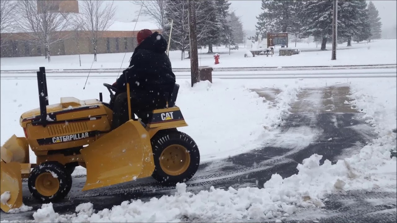 CAT V-PLOW with side wings. My first test trying it out plowing snow. Fun project! Worked GREAT!