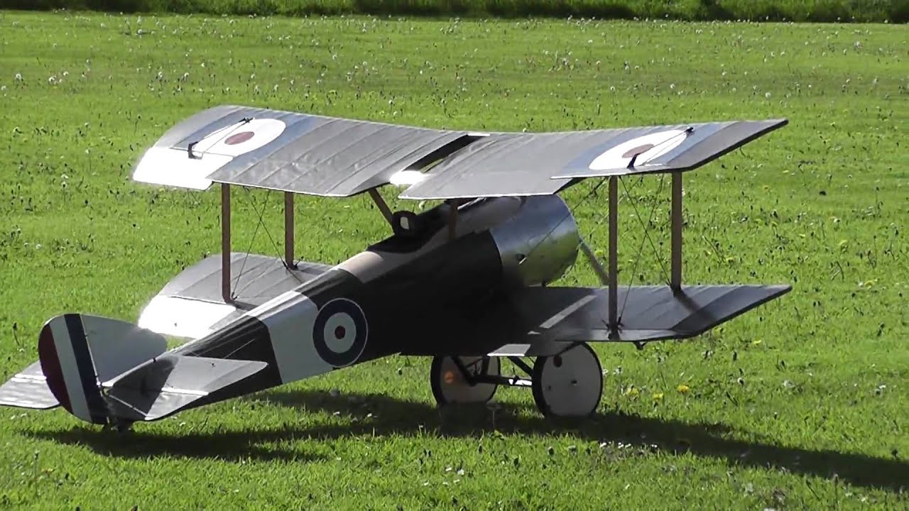 1/3.3 scale Sopwith Pup Toni Clark, first flight (HD)