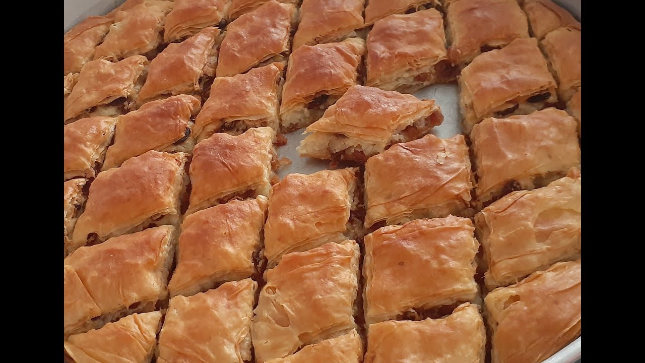 SİVAS'IN ÜZÜMLÜ PİRİNÇLİ  BÖREĞİ (TATLISI)🔥 BAKLAVA TADINDA YÖRESEL  TATLIMIZ.ÜZÜMLÜ BÖREK.