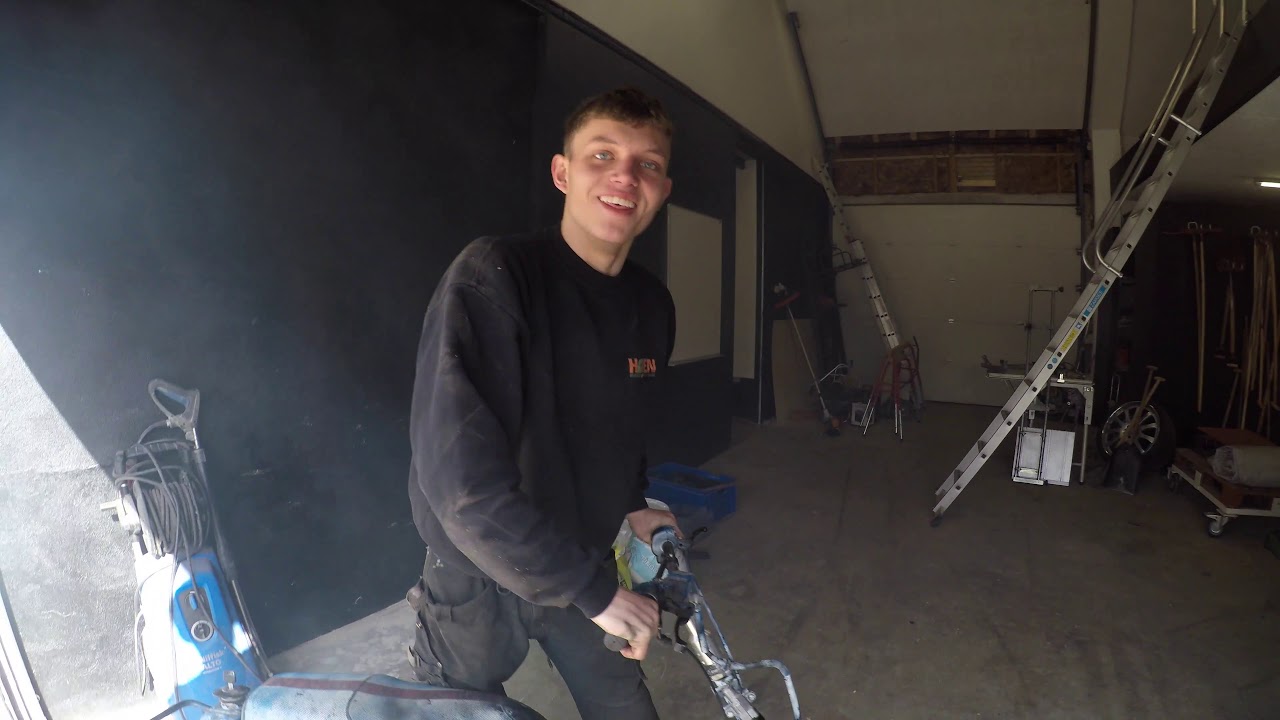 Reparere Motoboyz kværnen og laver det sidste på hotten!