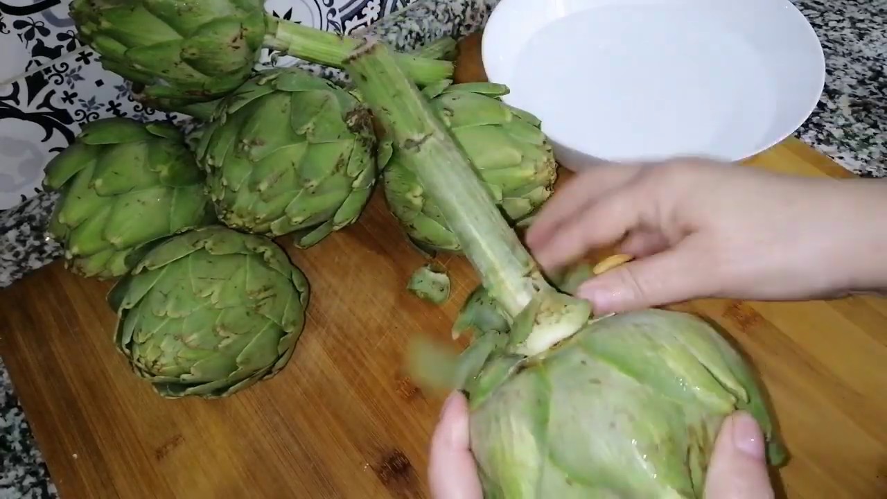 معندكش اللحم في البيت اجي نحضرو طاجين القوق بلا لحم اقتصادي و مذاق ولا اروع 👌💕