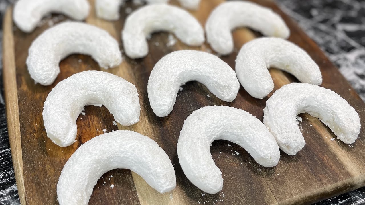 Voici comment faire les CORNES DE GAZELLE au sucre glace 👩🏻‍🍳