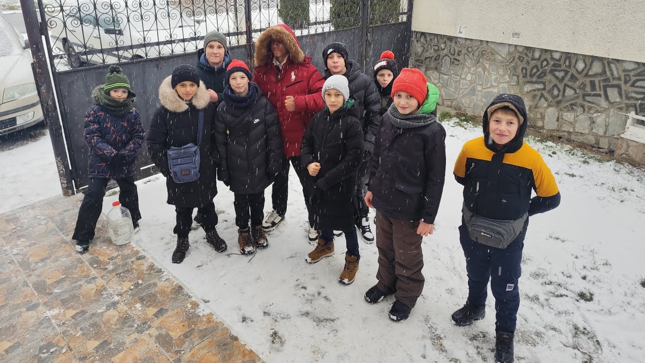 Așa a fost când a venit Părintele nostru la noi cu Iordanul și Sf Cruce 🕯️🙏😉 La muți ani 🥳 2.1.2026