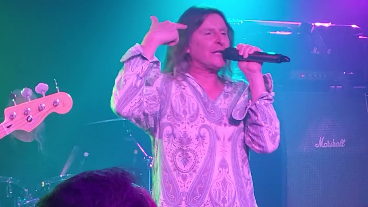 Rainbow's All Night Long. Performed by Blackmore's Blood. Ivory Black's, Glasgow. 23rd March 2024.