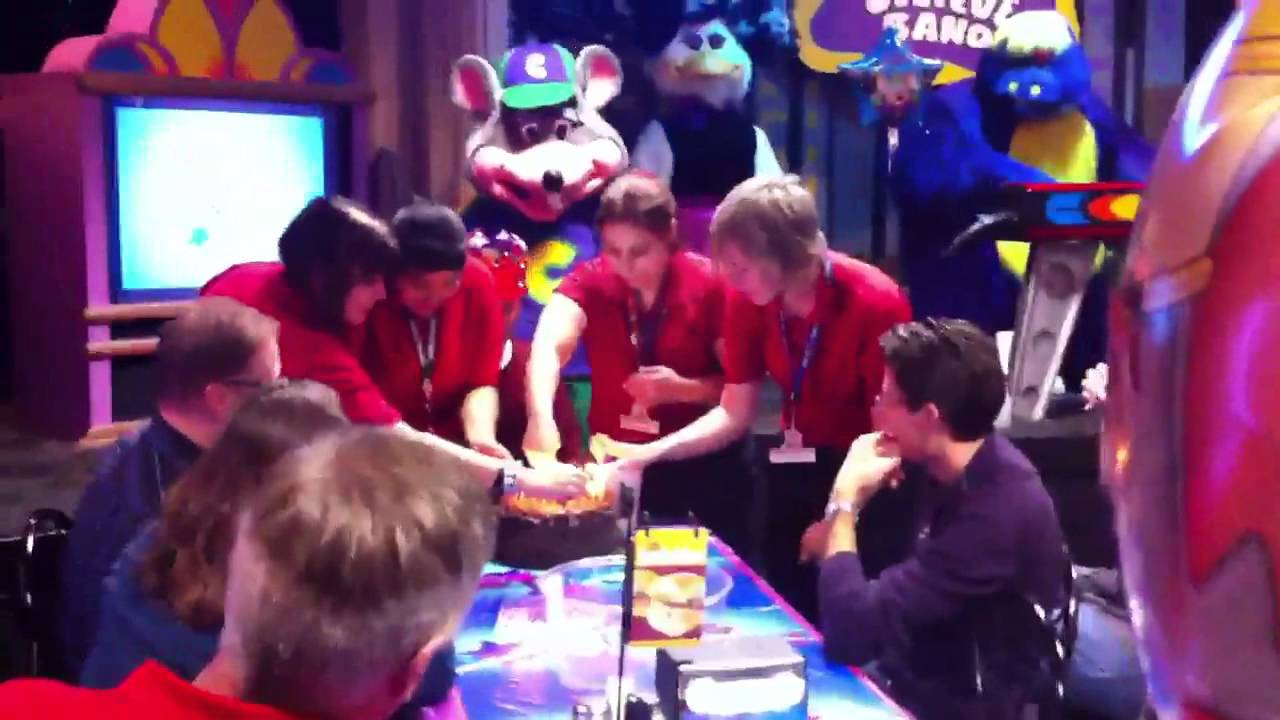 Matt's 30th: The Chuck 'E Cheese Extravaganza