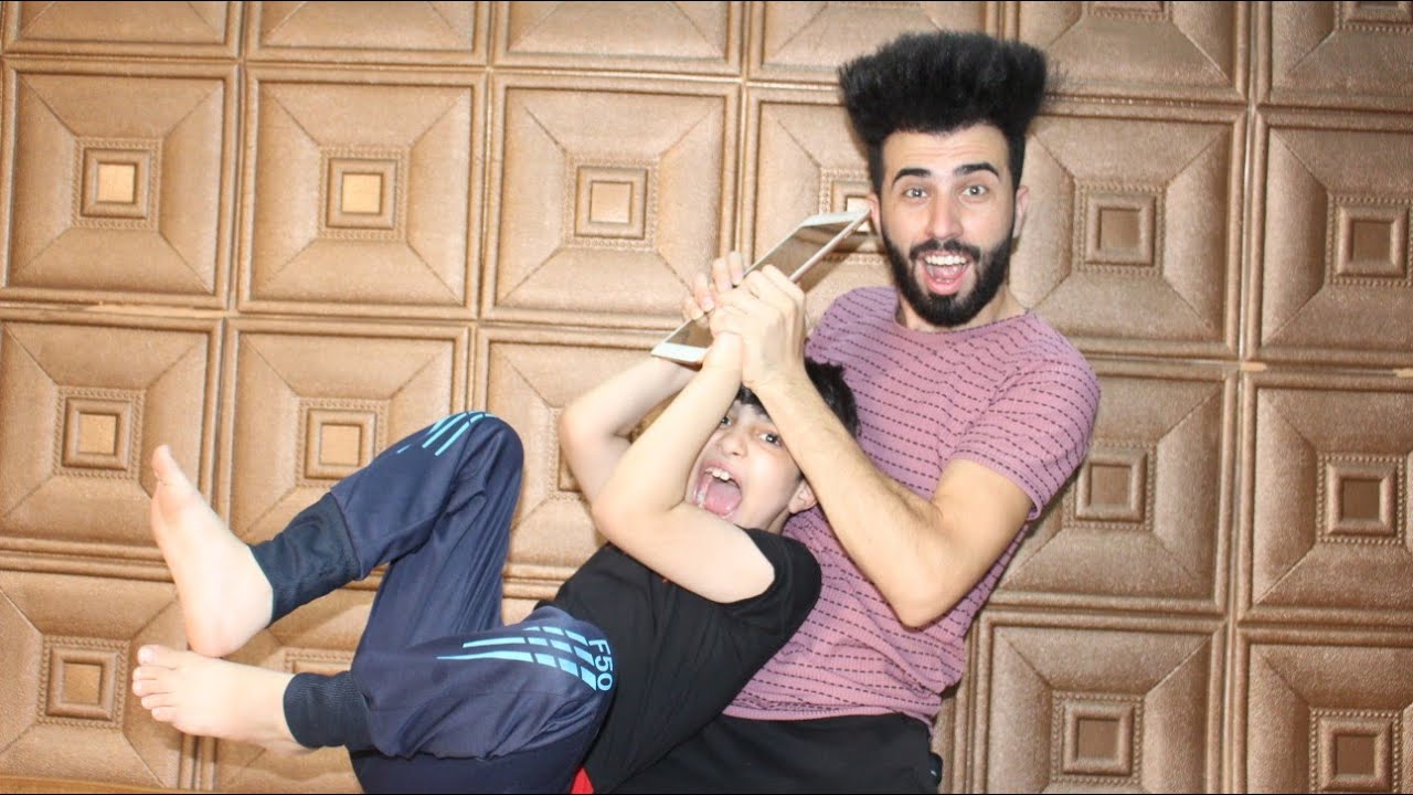 اقوه مقلب الايباد بشباوي!! كام يبكي شوفو شصار 😂