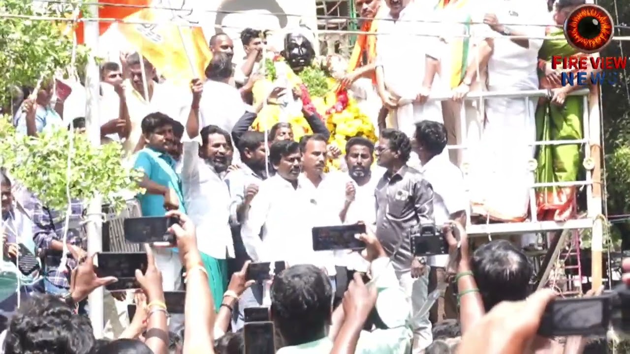 திருமலை நாயக்கர் ஜெயந்தி விழா மதுரையில் நடைபெற்றது இதில் பாஜக தலைவர்கள் கலந்து கொண்டனர் 