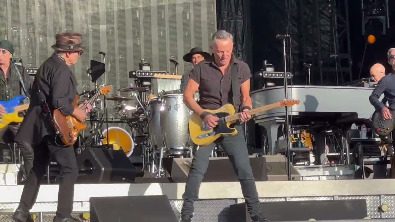 Bruce Springsteen - No Surrender + Ghosts (Dublin, May 05, 2023) {RWi}
